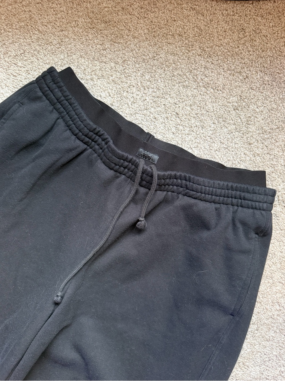 SKIMS Double Waistband Joggers - black